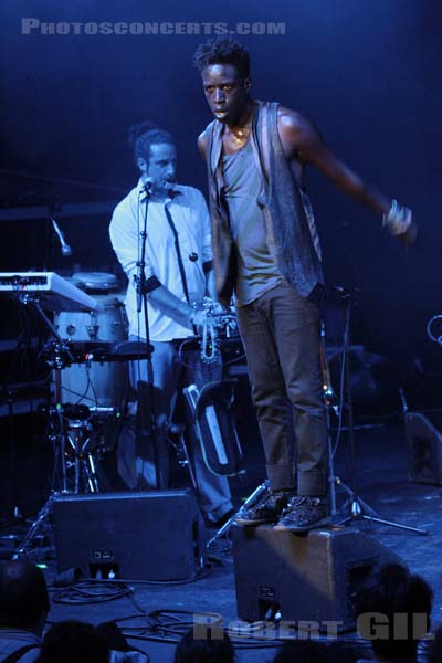 SAUL WILLIAMS - 2011-11-03 - PARIS - La Cigale - 